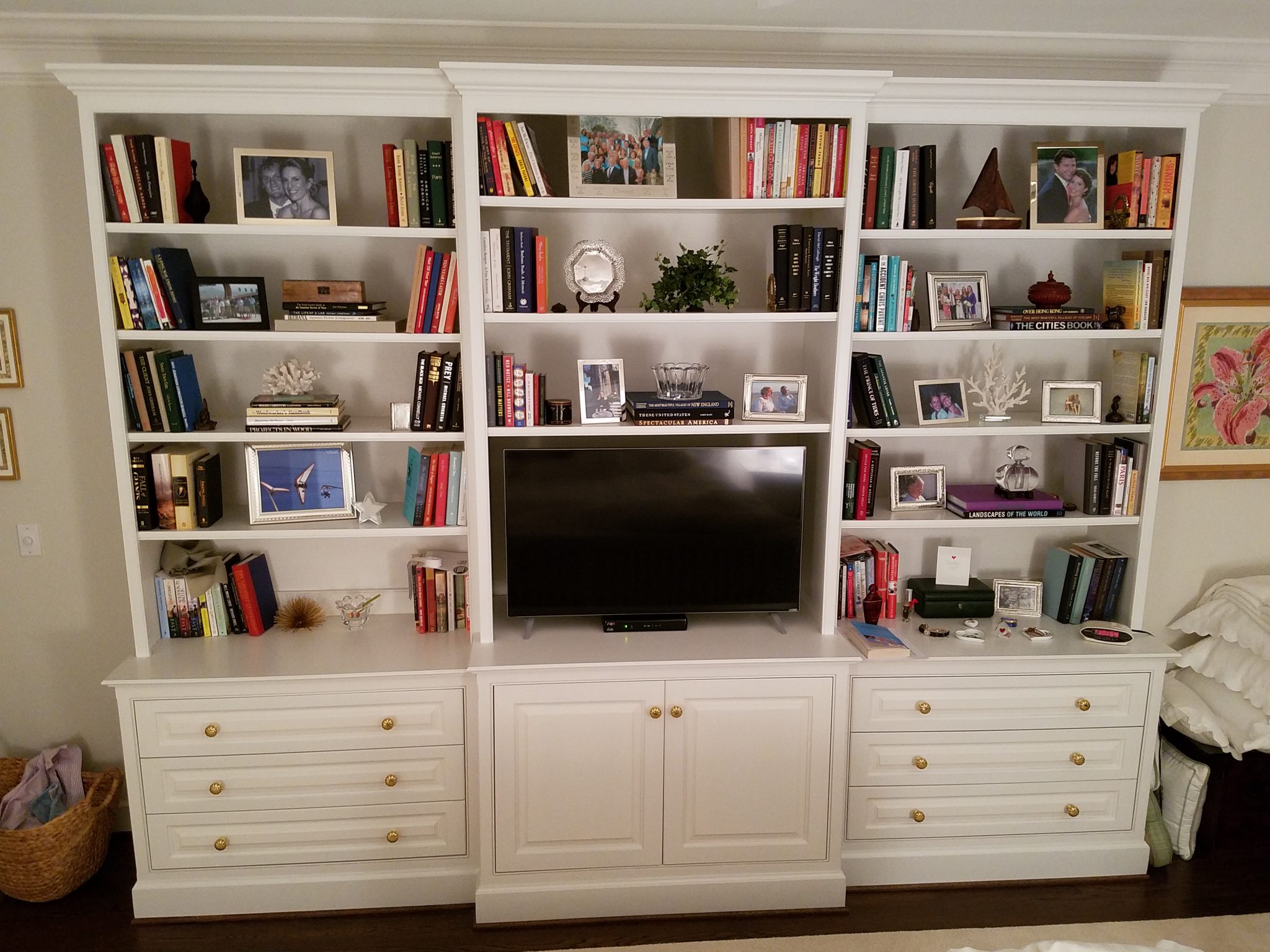 Built-in bookcase with entertainment and storage